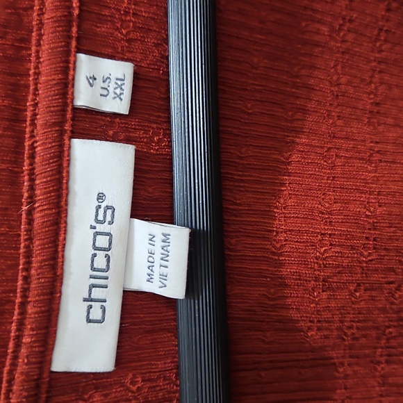 Chicos Rust Vneck Blouse With Long Knit Cuffs Sz 4 (XXL) - Picture 3 of 8